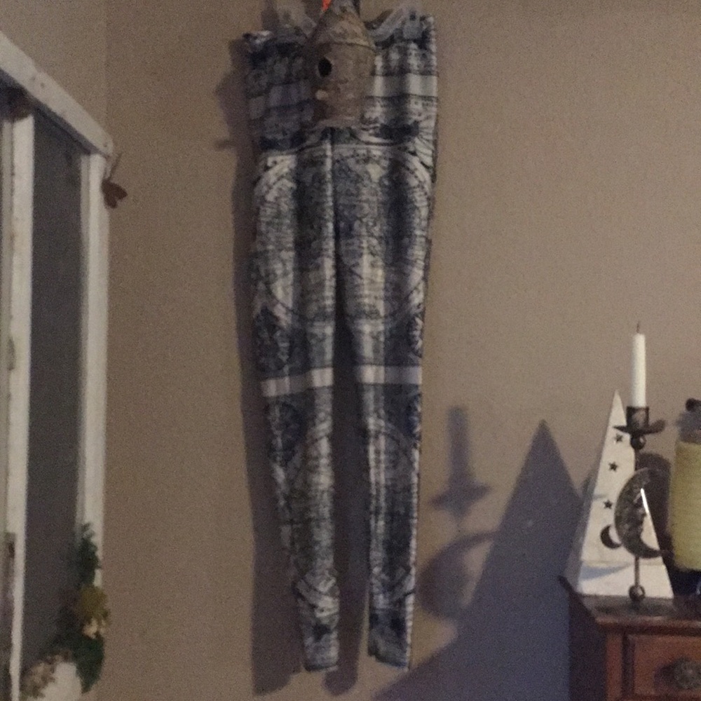 Rare! Museum Blackmilk Ancient Maps leggings - Picture 2 of 5
